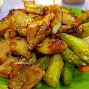 Heo Rừng Nướng Đậu Bắp