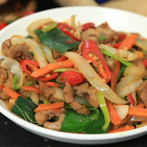 Heo Rừng Xào Sate Bẹ Xanh